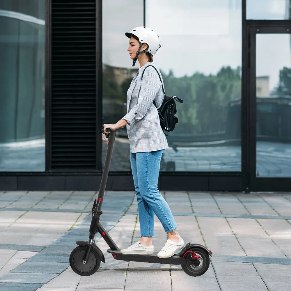 Navig8r Dash 35 E-Scooter with 8.5" Air Tyres & Dual Suspension